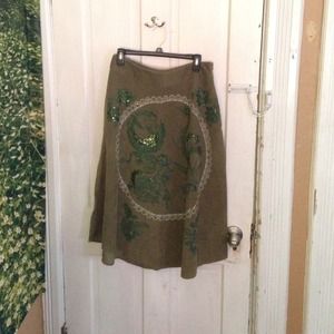 Gorgeous Corduroy Like Green sequined skirt