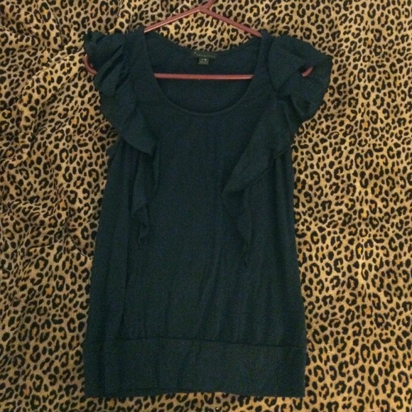 Forever 21 navy blue ruffle top