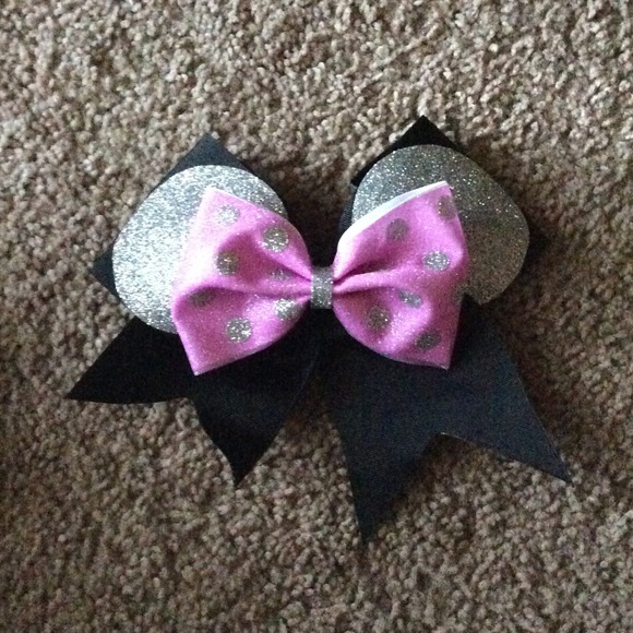 Disney cheer bow