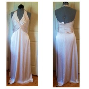 BCBG Max Azria ivory halter gown size 6 NWT