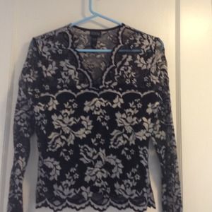 Lace top black and white