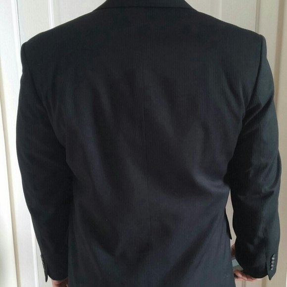 Black suit - Picture 3 of 4