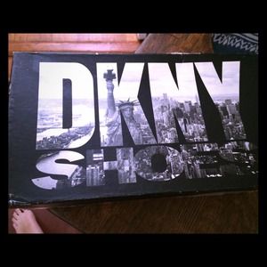 Vintage DKNY black pumps