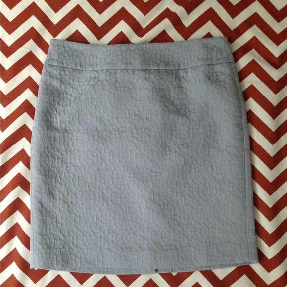 Gray textured LOFT skirt