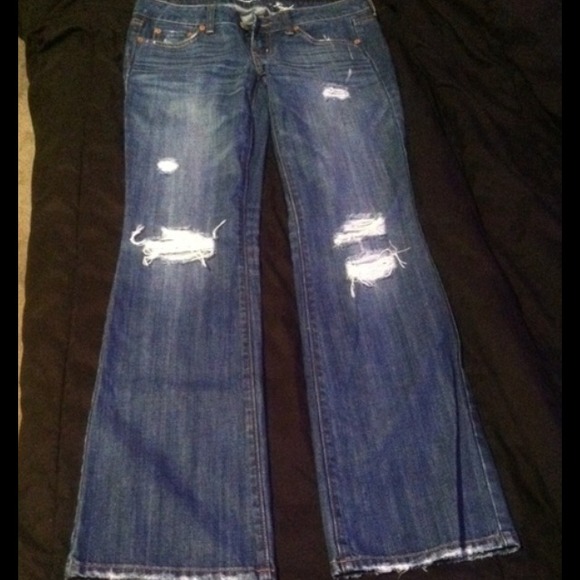 American Eagle. Boyfriend size 4 jeans.