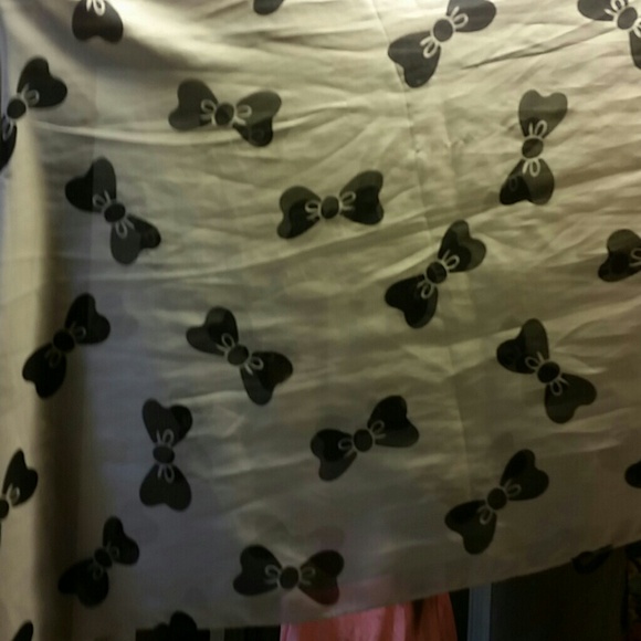 Scarf - Picture 2 of 2