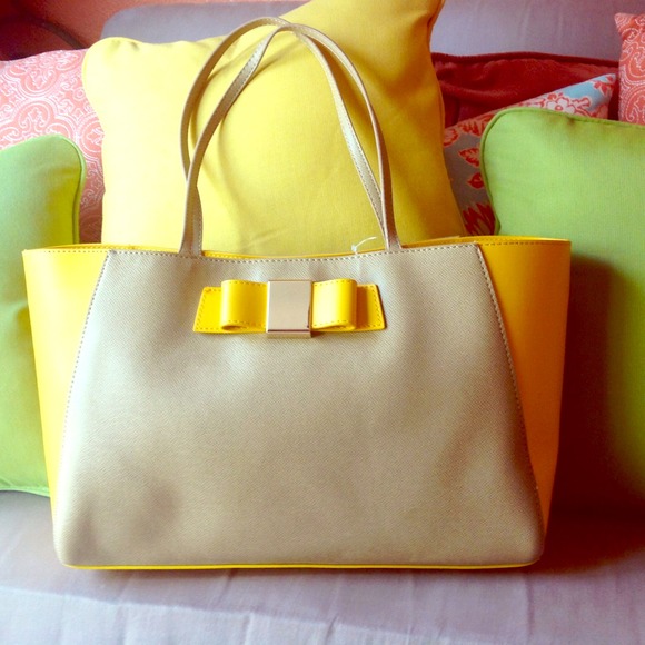 Ivanka Trump/Blair/Shopper bag