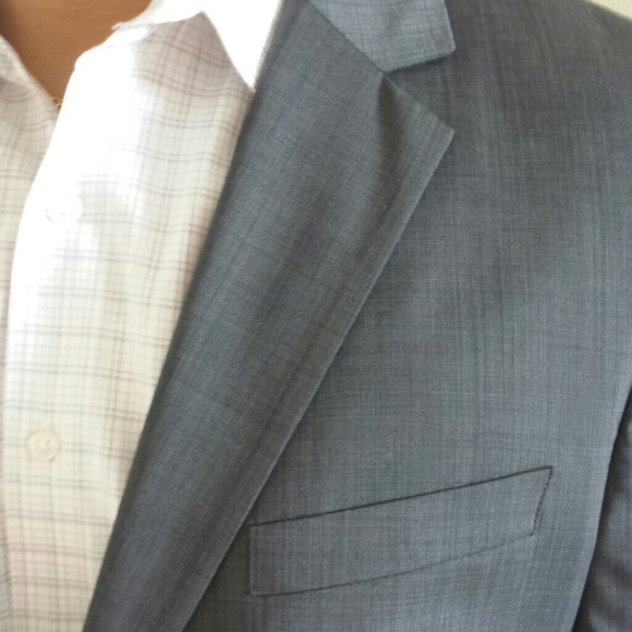 C - Hugo Boss gray suit - Picture 4 of 4