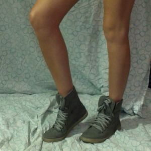 Gray fur hi-top sneakers