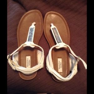 Brand new Vera wang sandals