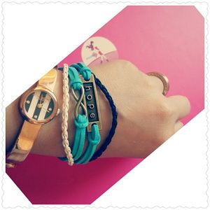 🎉 Host Pick 🎉 Hope Arm Candy Bracelet