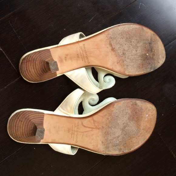 SOLD - Picture 3 of 4