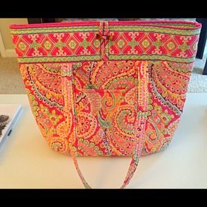 Vera Bradley Large Tote- New Condition!