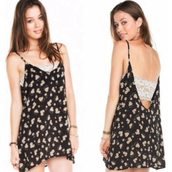🚫SOLD🚫 Brandy Melville Lynette Dress