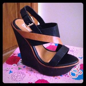 Two-Tone Wedge Sandal