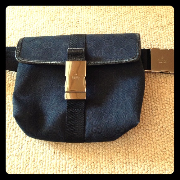 GUCCI waist bag! The trendy butt pack!