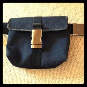 GUCCI waist bag! The trendy butt pack!