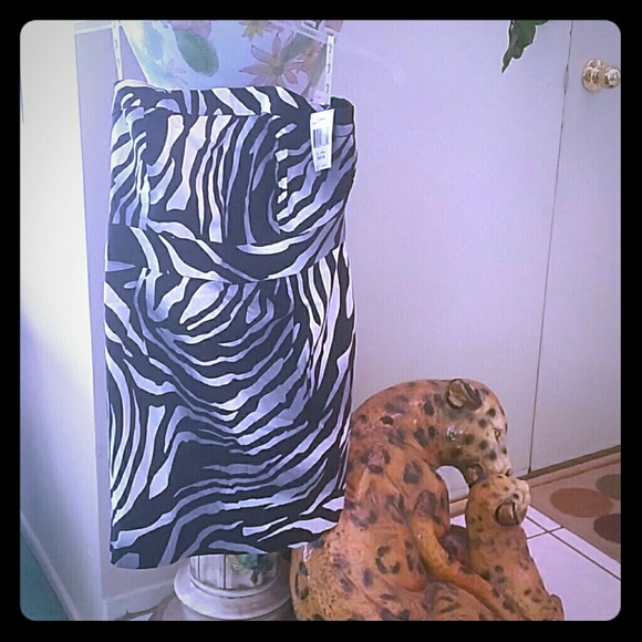 brand new tube dress guess