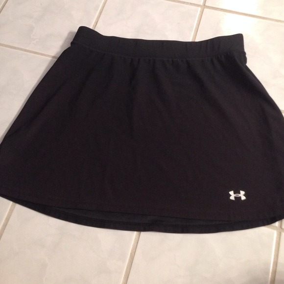 Black Under Armour tennis skirt