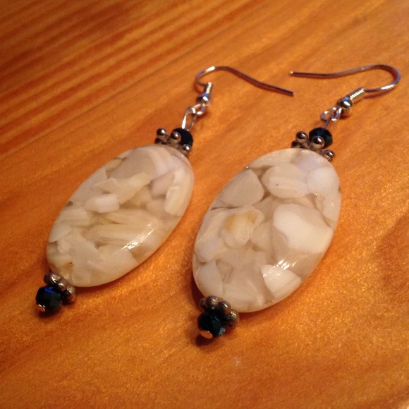 SOLD GLASS AND CRYSTAL BEADED EARRINGS - Picture 2 of 2