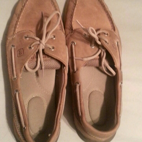 Sperry topsider boat shoes
