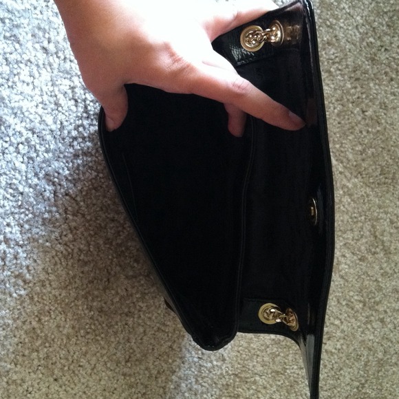 Michael Kors purse - Picture 3 of 4