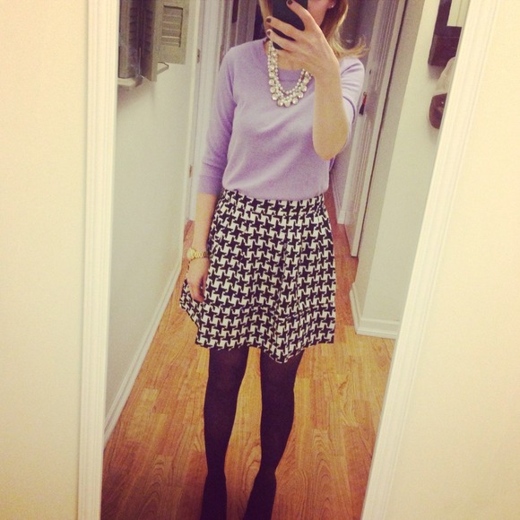 BUNDLED Houndstooth mini skirt.  Sm/X Small - Picture 2 of 2