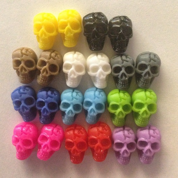 SKULL EARRINGS
