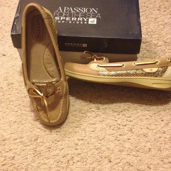 Size 7 -Brand New Sperry Brand Angelfish shoes!