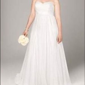 REDUCED!!!!   WEDDING DRESS - IVORY - SIZE 14