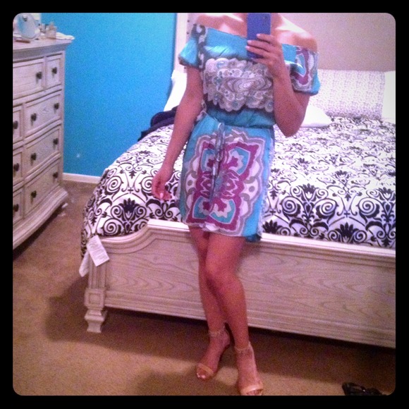 BCBG MAXAZRIA DRESS