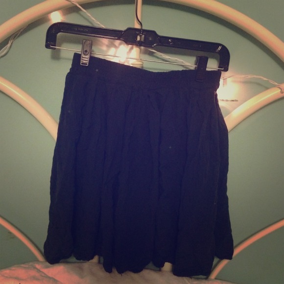 Brandy Melville skirt