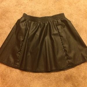 Forever 21 black leather skirt