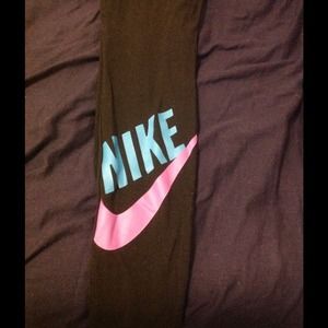 Black Nike Lounge/SweatPants