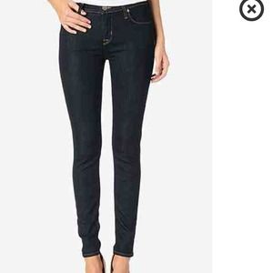 ✨SOLD✨Hudson super skinny jeans