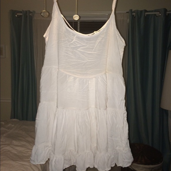 Blush brandy Melville jada NO TRADES