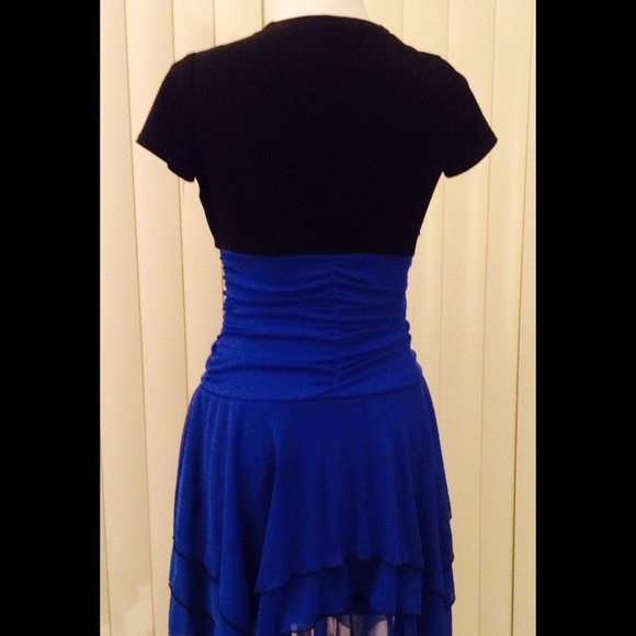 blue dress - Picture 3 of 4