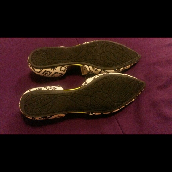 Never worn - Picture 4 of 4