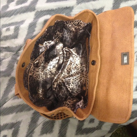 Handbag - Picture 3 of 3