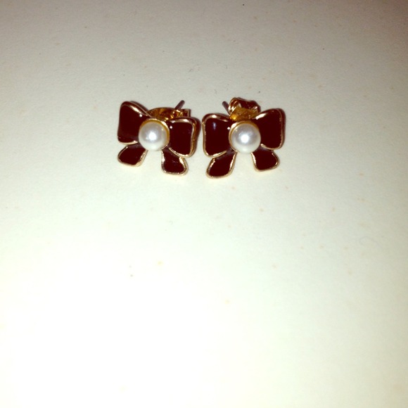 Bow Earings
