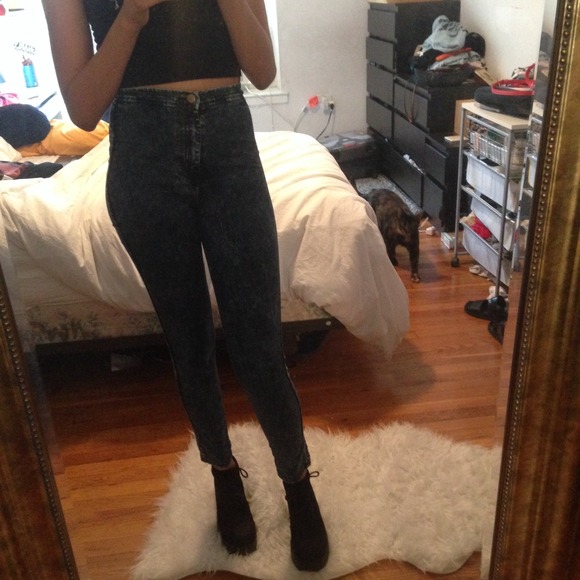 AA Acid Wash Easy Jean