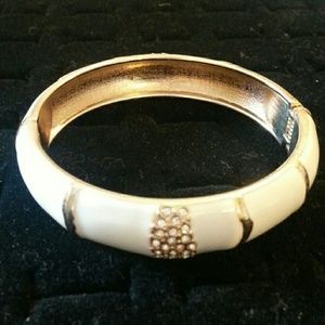 White Hinged Acrylic Bangle (Cz Style)