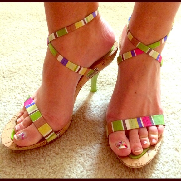 Nine West plaid heels! - Picture 1 of 2