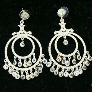 Round Chandelier Cz Earrings (Silver)
