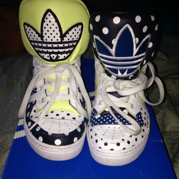 Adidas dots logo tounge shoes RARE✨