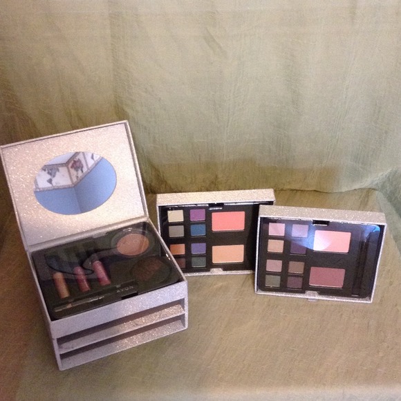 Bundle for jmfpowell!!