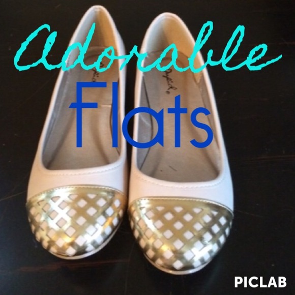 Qupid flats✨