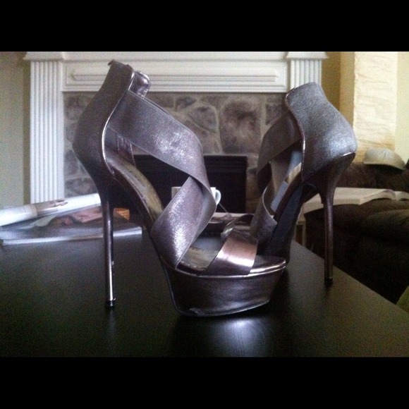 Very SEXY bebe Shoes! size 7M