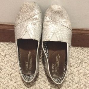 Silver Glitter TOMS 💎 REDUCED