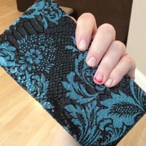 👛textured clutch👛